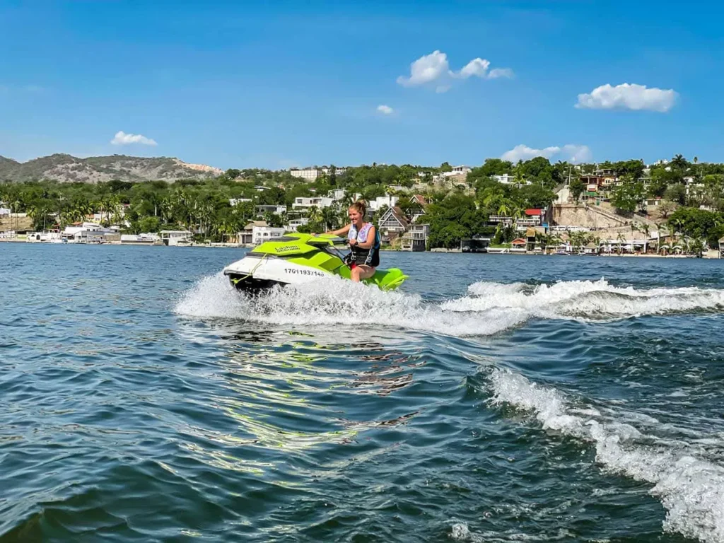 TEQUESQUITENGO LAGO | MORGAN`s WATER SPORTS
